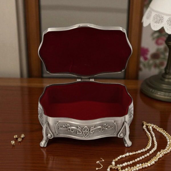 Claw Feet Claddagh Jewellery Box – Mullingar Pewter - Irish Gifts - Image 1