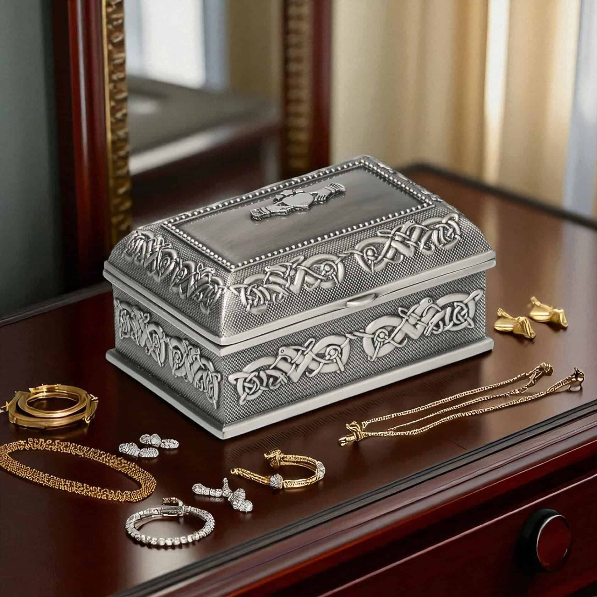 Small Claddagh Jewellery Box – Mullingar Pewter - Irish Gifts