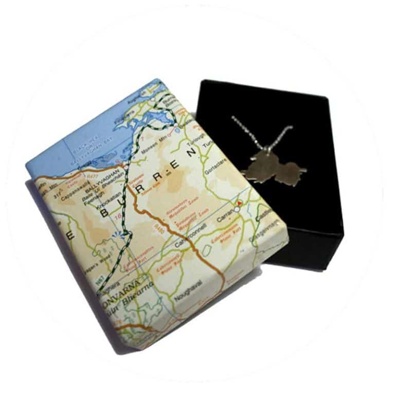 sterling-silver-irish-pendant-map-of-antrim-a6230
