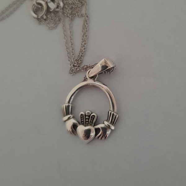 Silver Claddagh Pendant - Medium - Communion Gifts