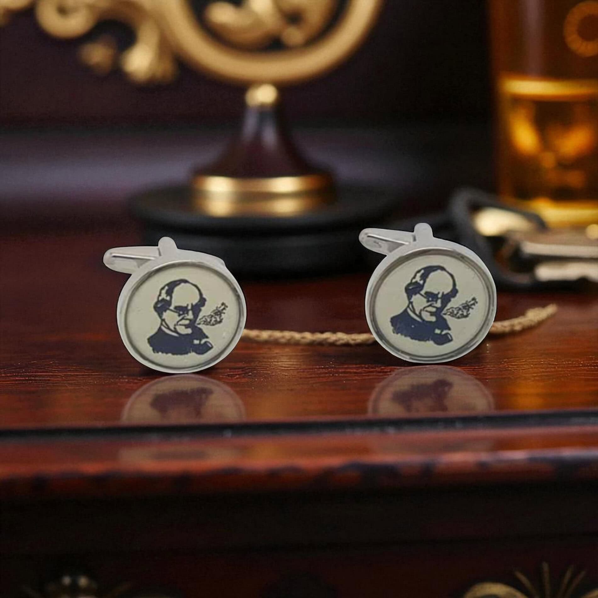 Thinking Man Pipe Smoker Cufflinks – Peterson’s Collectable - Irish Gifts