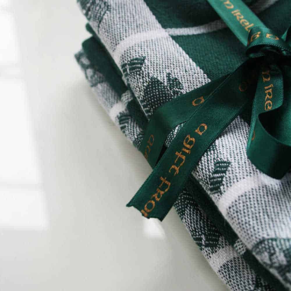 Irish Linen Union Tea Towel Set – 2 Pack in Green & White - Decorative Bar Stuff - Image 1